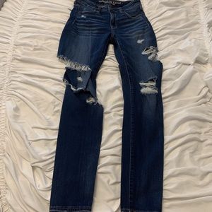 American eagle ripped jeans